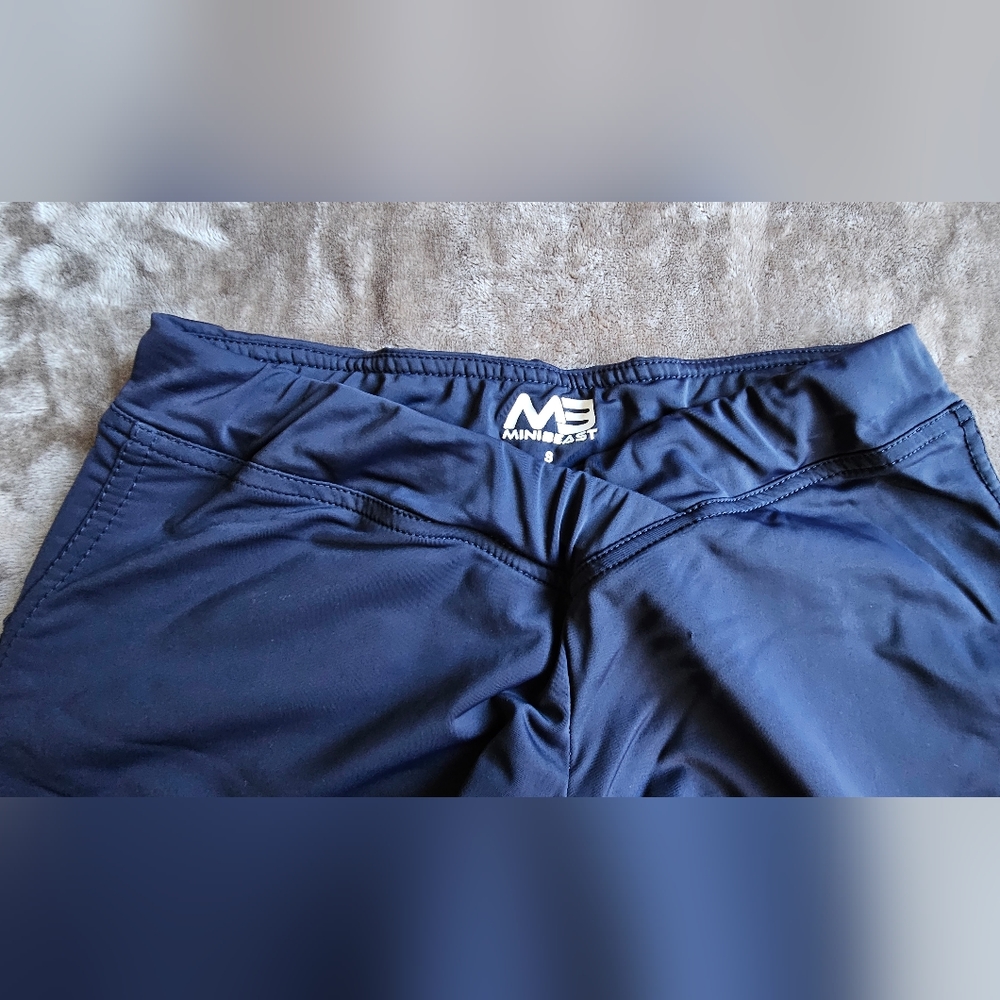 Mini Beast apparel OG leggings in Navy. Size S - Picture 4 of 7